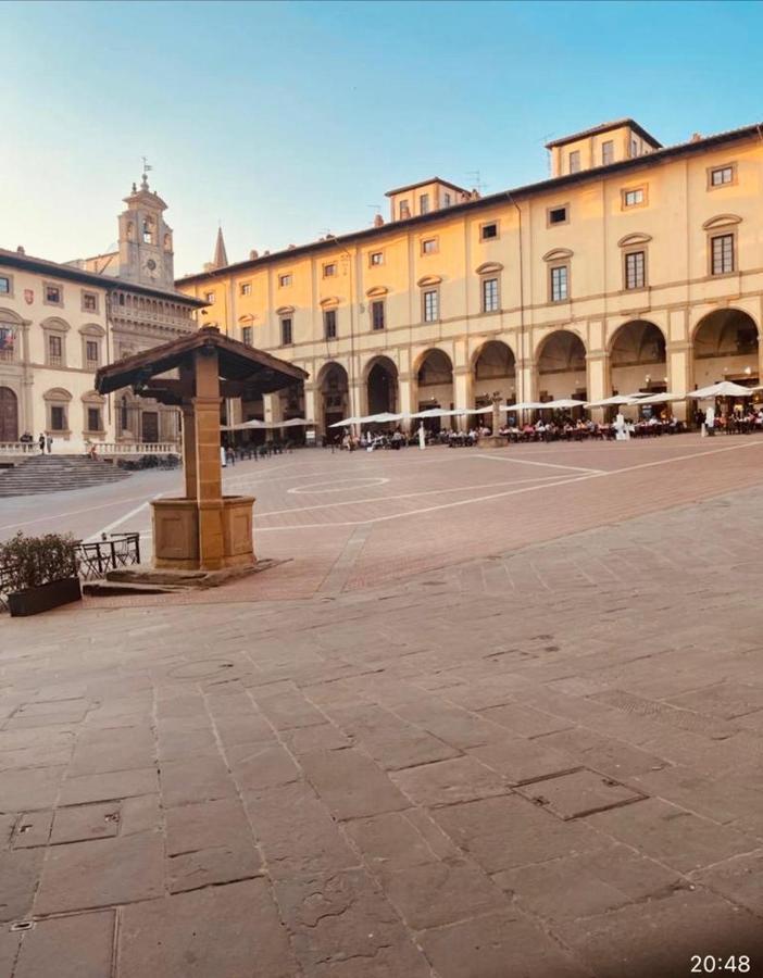 La Torre Di Borgunto - Piazza Grande Apartment Arezzo Bagian luar foto