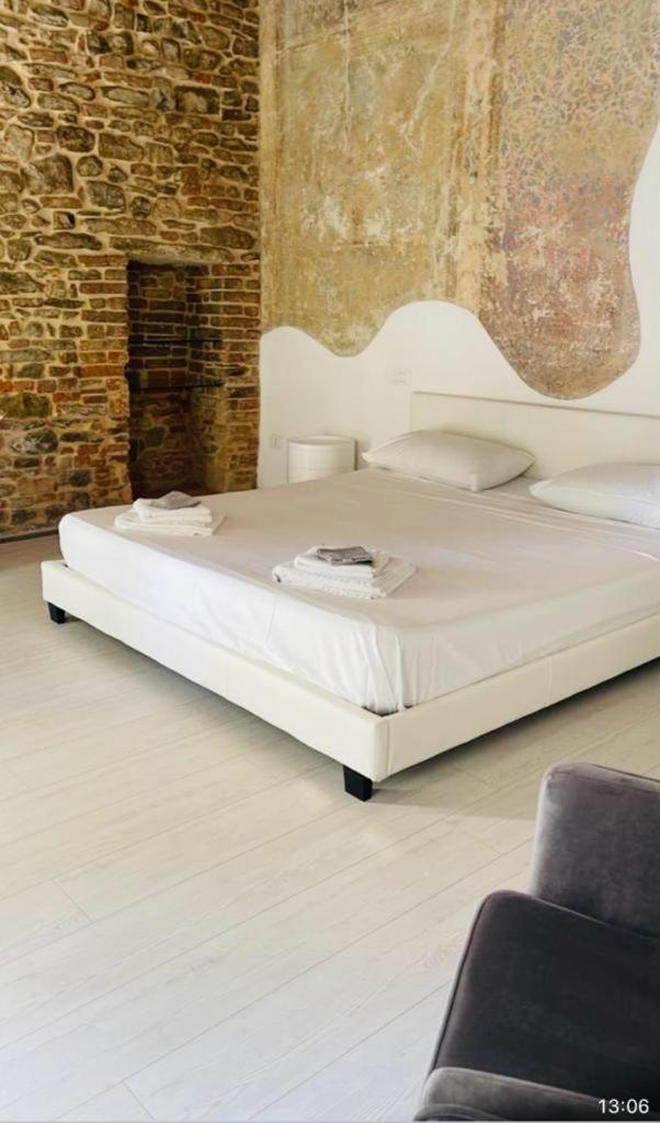 La Torre Di Borgunto - Piazza Grande Apartment Arezzo Bagian luar foto